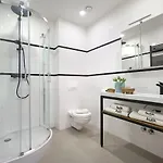 Butik Art 3*